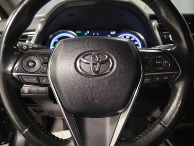 2019 Toyota Camry Hybrid XLE