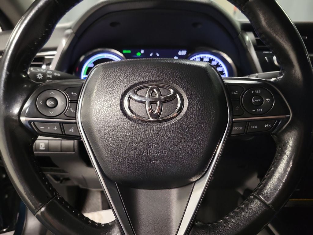 2019 Toyota Camry Hybrid XLE
