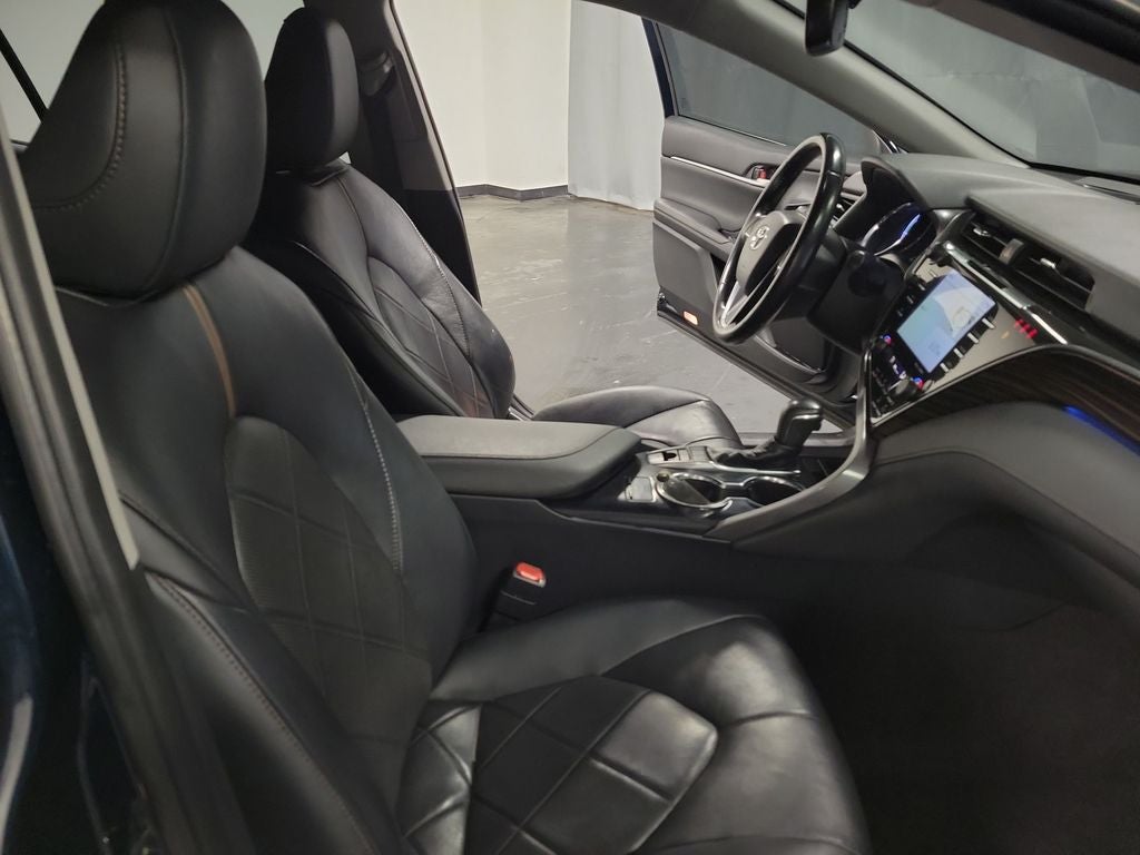 2019 Toyota Camry Hybrid XLE