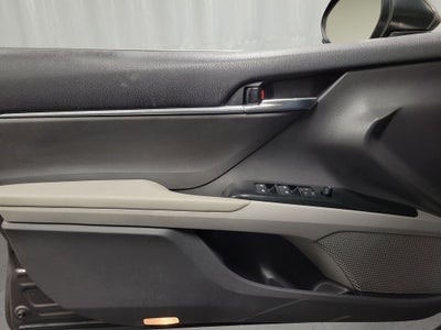2018 Toyota Camry Hybrid LE