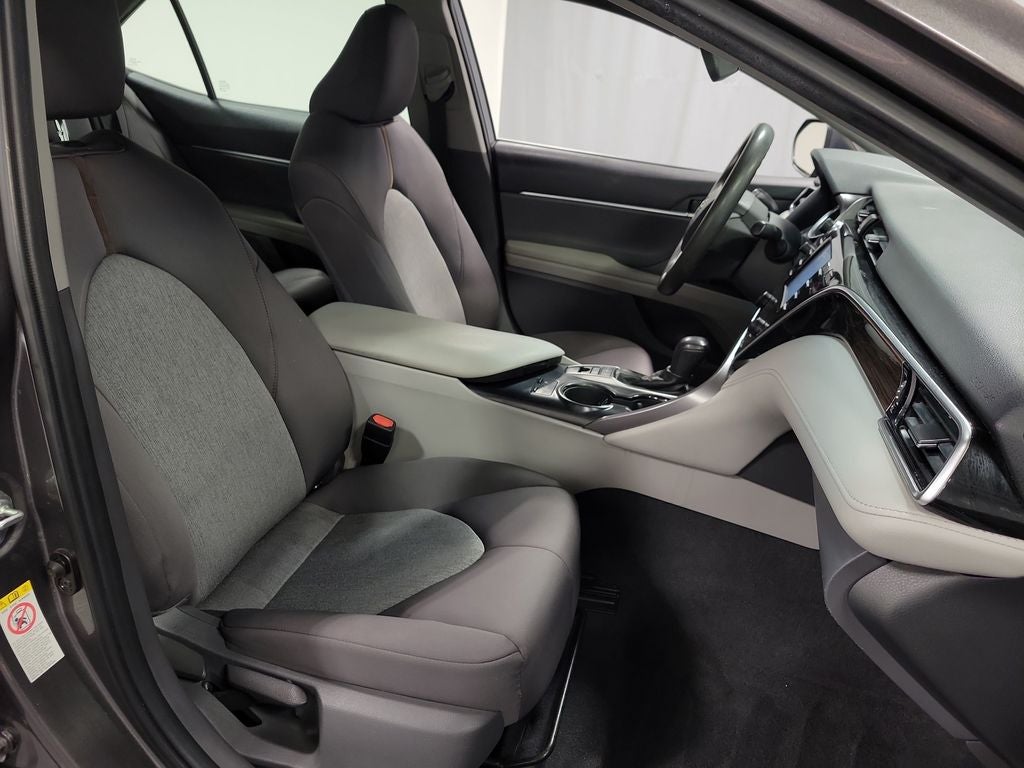 2018 Toyota Camry Hybrid LE