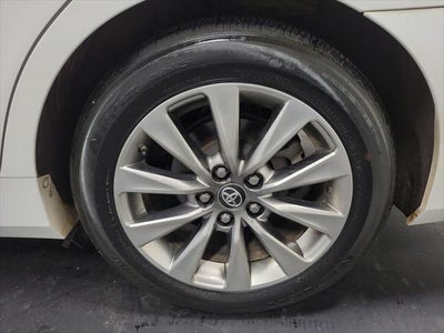 2017 Toyota Camry Hybrid XLE