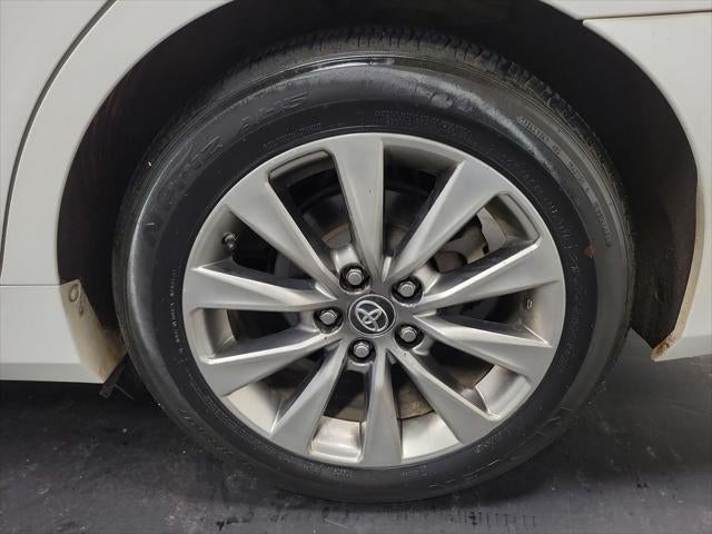 2017 Toyota Camry Hybrid XLE