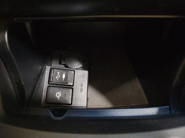 2017 Toyota Camry Hybrid XLE