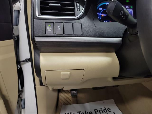 2017 Toyota Camry Hybrid XLE