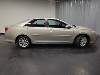 2014 Toyota Camry Hybrid XLE