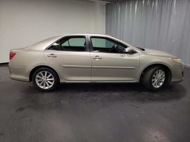 2014 Toyota Camry Hybrid XLE