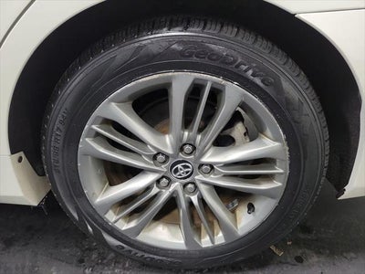 2015 Toyota Camry Hybrid SE