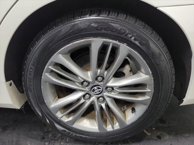 2015 Toyota Camry Hybrid SE