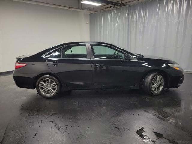 2016 Toyota Camry SE
