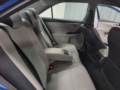 2017 Toyota Camry SE