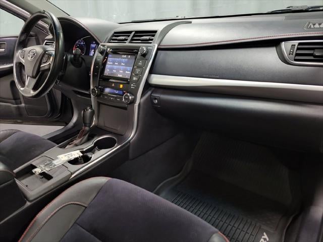 2016 Toyota Camry XSE