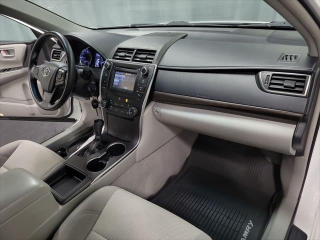 2016 Toyota Camry LE