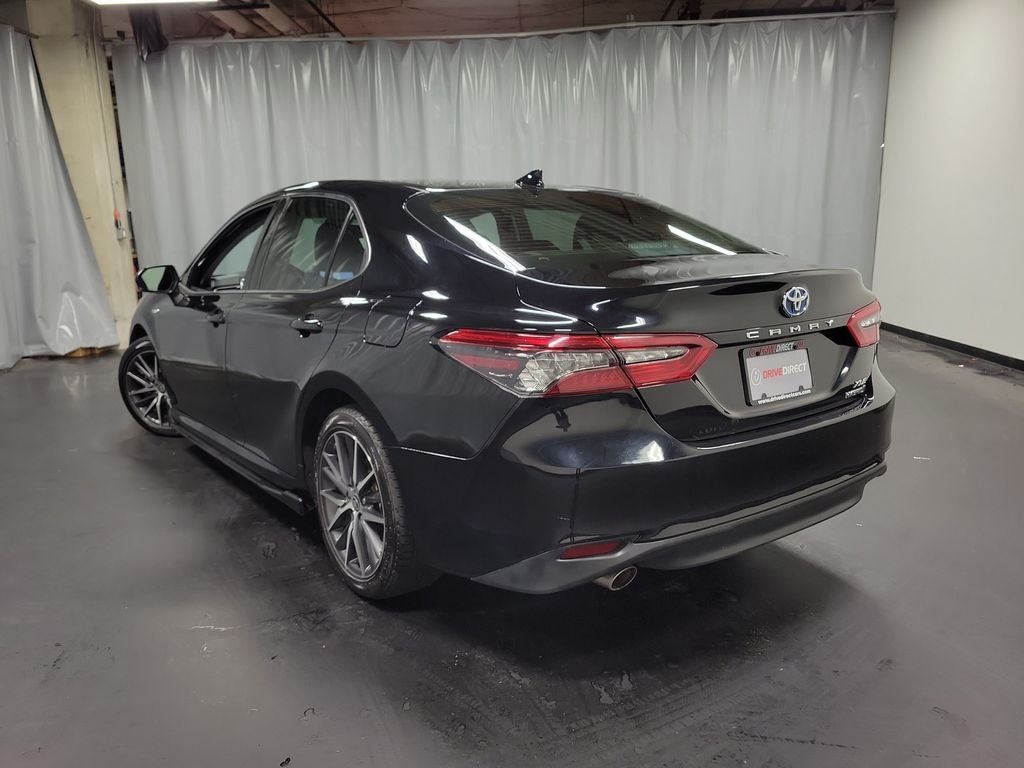 2021 Toyota Camry Hybrid XLE