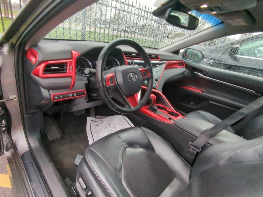 2020 Toyota Camry Hybrid XLE