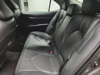 2020 Toyota Camry Hybrid XLE