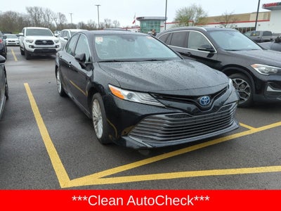 2020 Toyota Camry Hybrid XLE