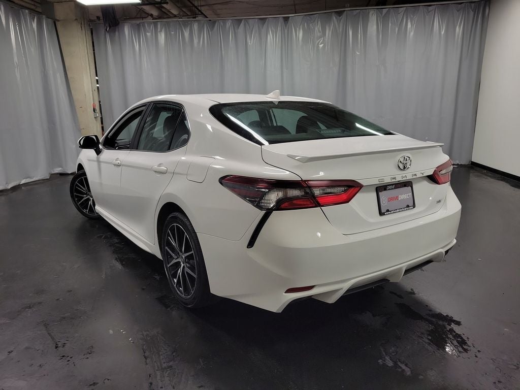2022 Toyota Camry SE