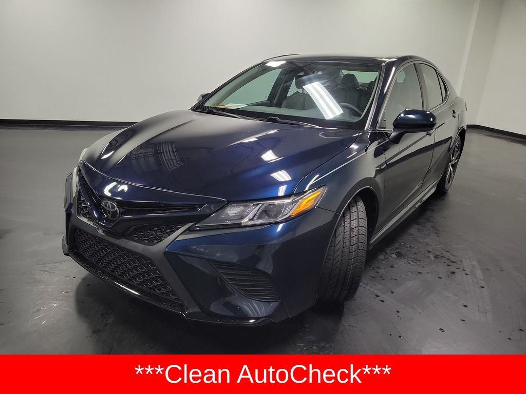2020 Toyota Camry SE
