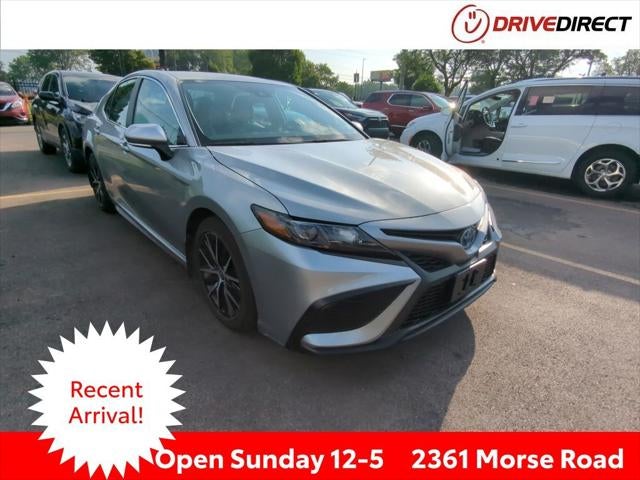 2024 Toyota Camry Hybrid SE