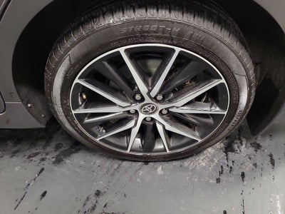 2022 Toyota Camry Hybrid SE