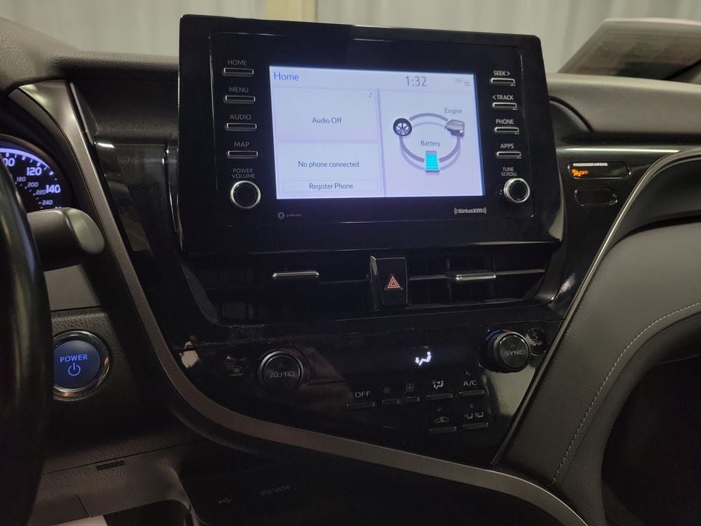 2022 Toyota Camry Hybrid SE