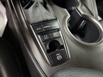 2022 Toyota Camry Hybrid SE