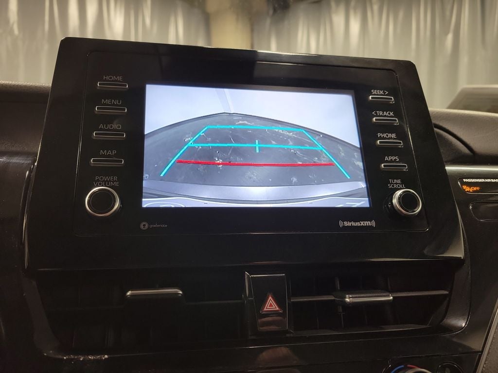 2022 Toyota Camry Hybrid SE