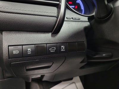 2022 Toyota Camry Hybrid SE