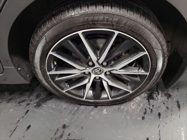 2022 Toyota Camry Hybrid SE