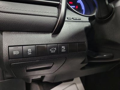 2022 Toyota Camry Hybrid SE