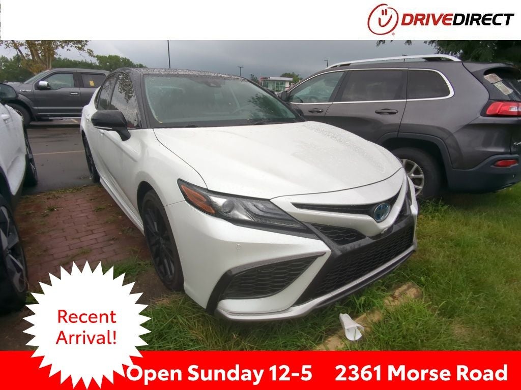 2022 Toyota Camry Hybrid XSE