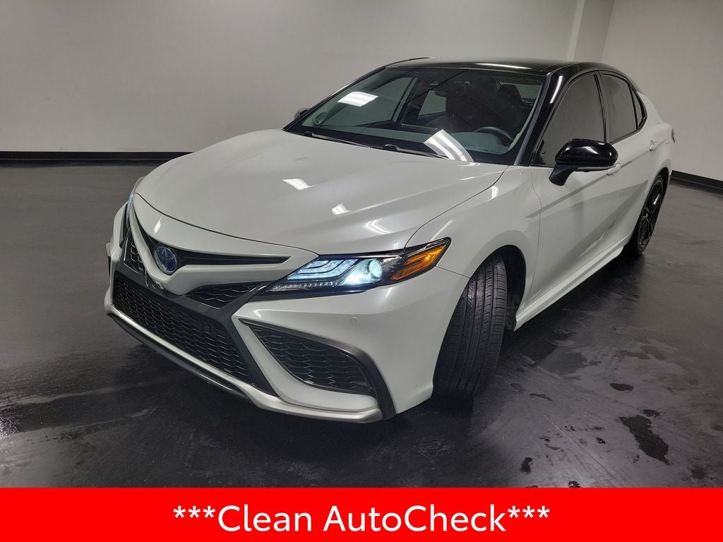 2022 Toyota Camry Hybrid XSE
