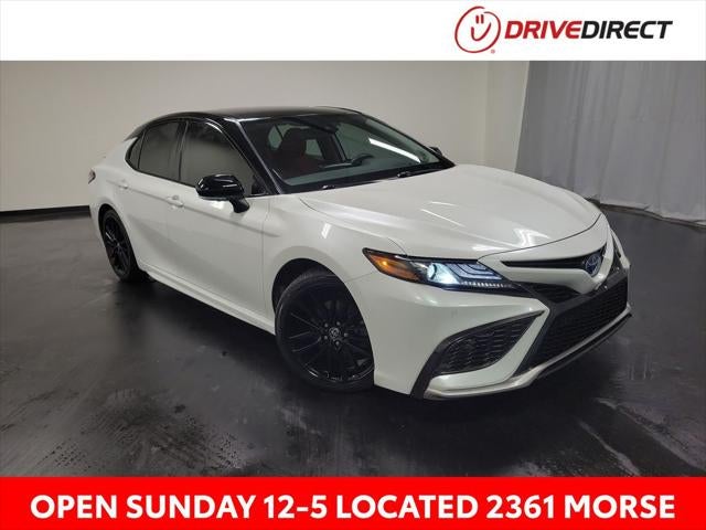 2022 Toyota Camry Hybrid XSE