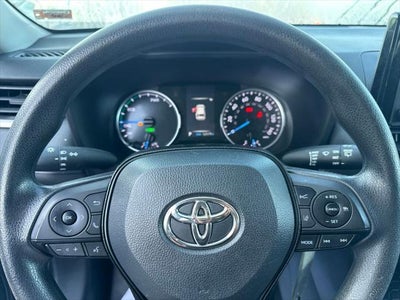 2022 Toyota RAV4 Hybrid LE