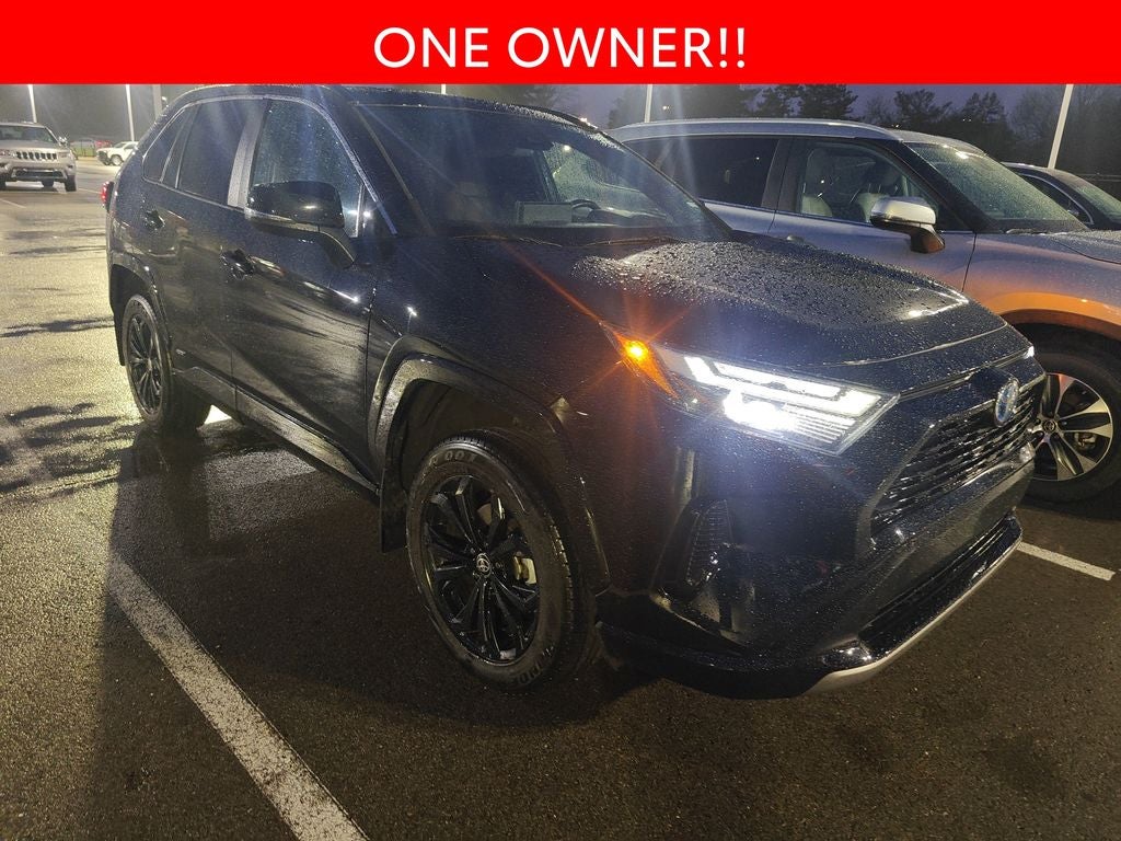 2022 Toyota RAV4 Hybrid SE