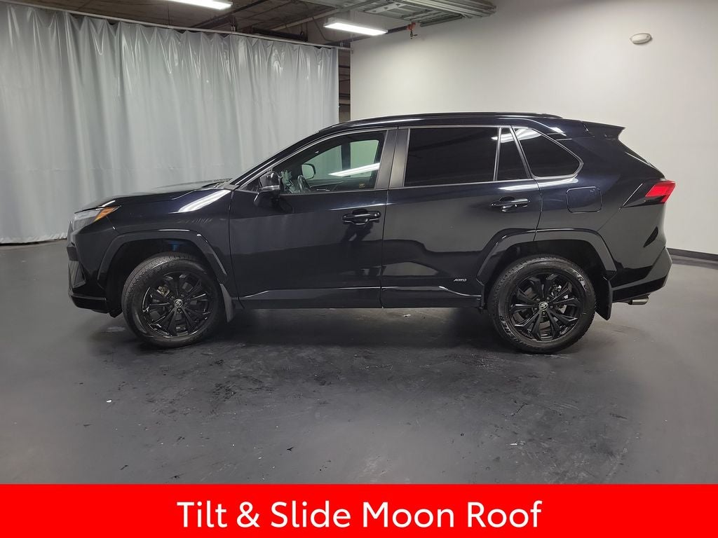 2022 Toyota RAV4 Hybrid SE