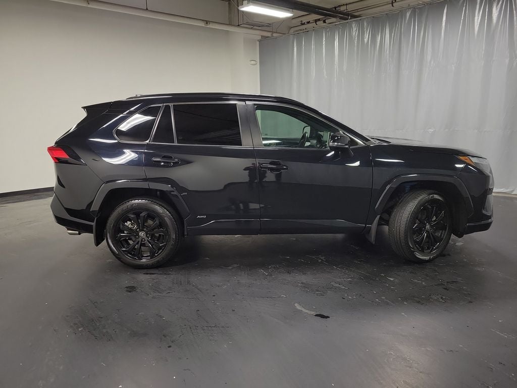2022 Toyota RAV4 Hybrid SE