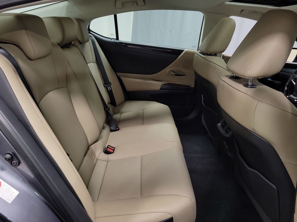 2019 Lexus ES 350