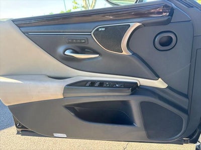 2019 Lexus ES 350 Ultra Luxury