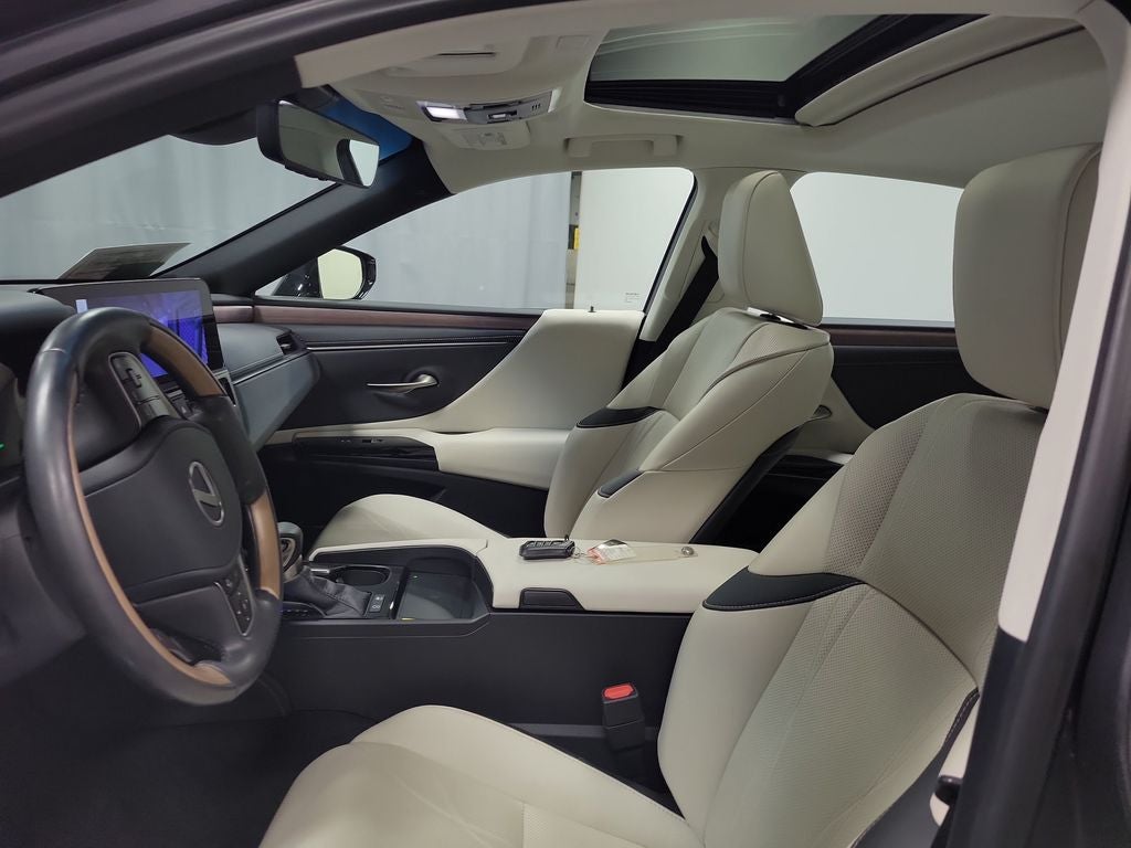 2024 Lexus ES 300h Luxury