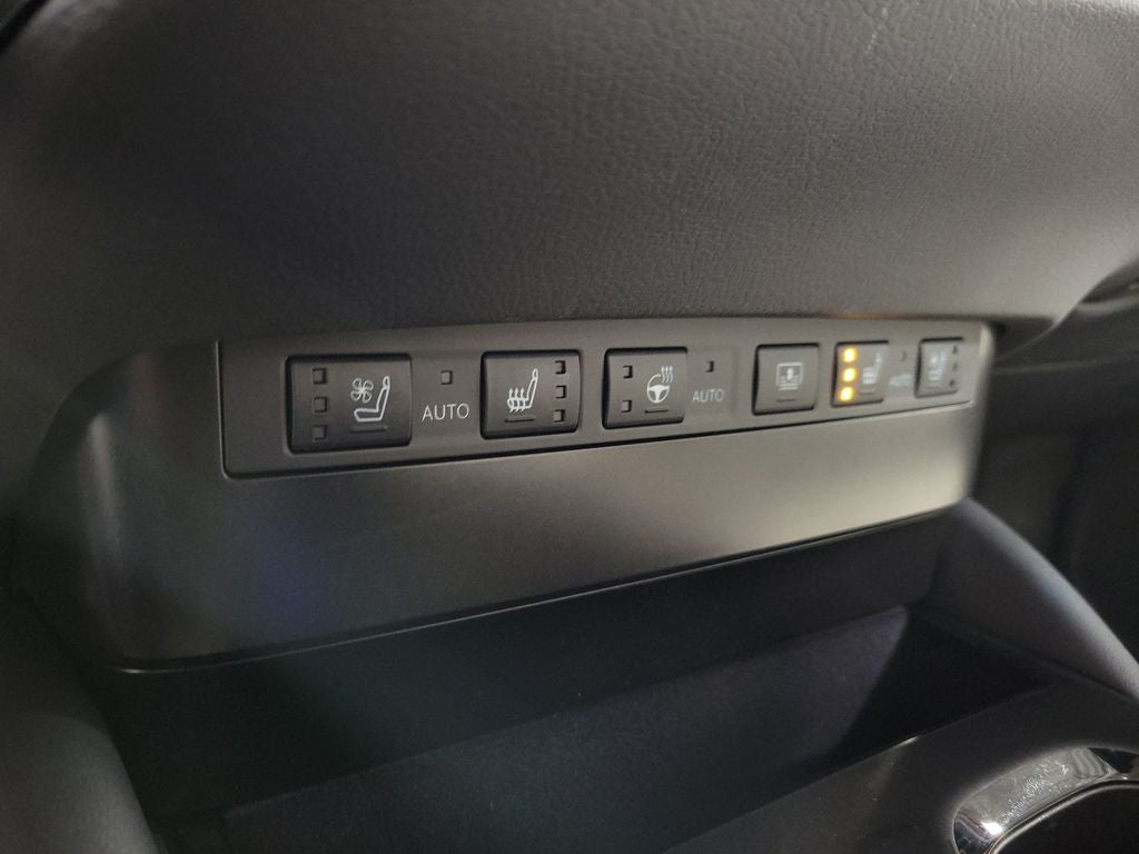 2024 Lexus ES 300h Luxury