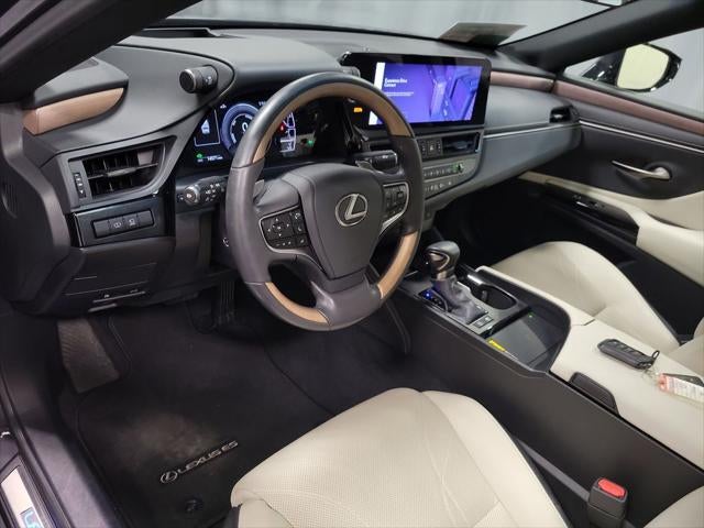 2024 Lexus ES 300h Luxury