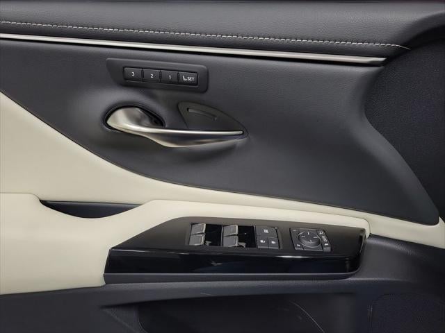 2024 Lexus ES 300h Luxury