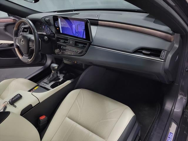 2024 Lexus ES 300h Luxury