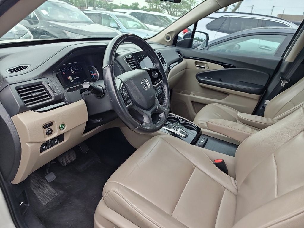 2019 Honda Pilot Touring 8 Passenger