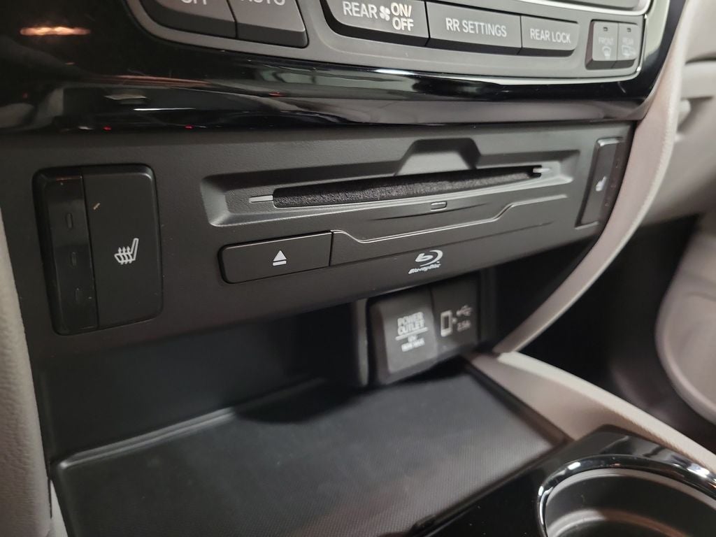 2019 Honda Pilot Touring 8 Passenger