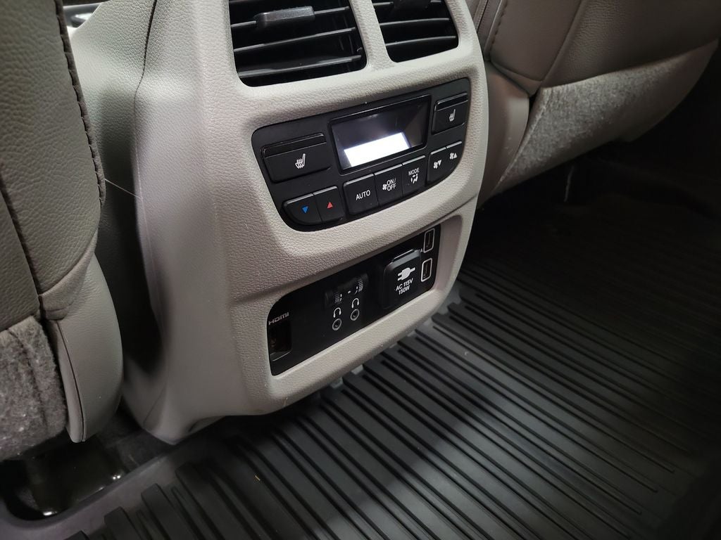 2019 Honda Pilot Touring 8 Passenger