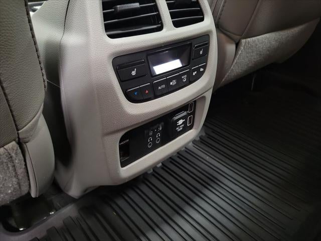 2019 Honda Pilot Touring 8 Passenger