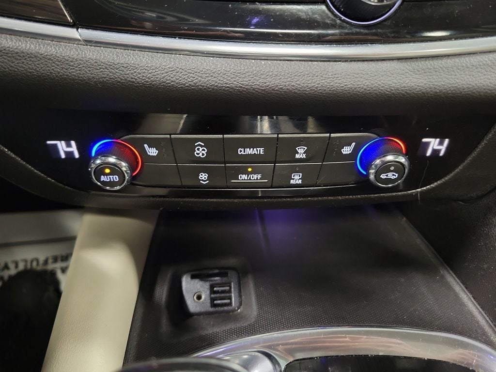 2021 Buick Enclave Essence